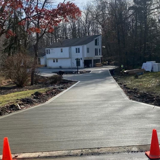 MS-concrete-big-driveway-img-650x650